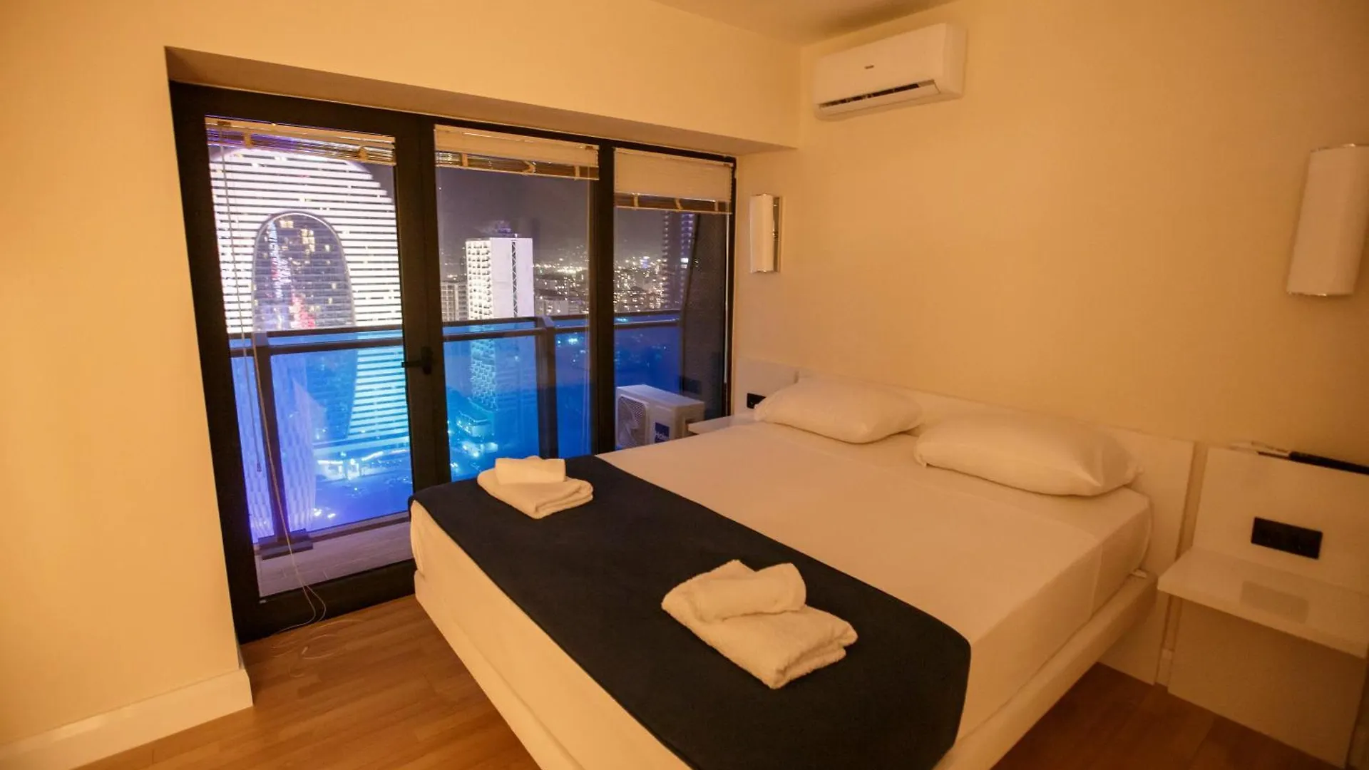 Apartamento Orbi City Golden Pearl Hotel Batumi Geórgia