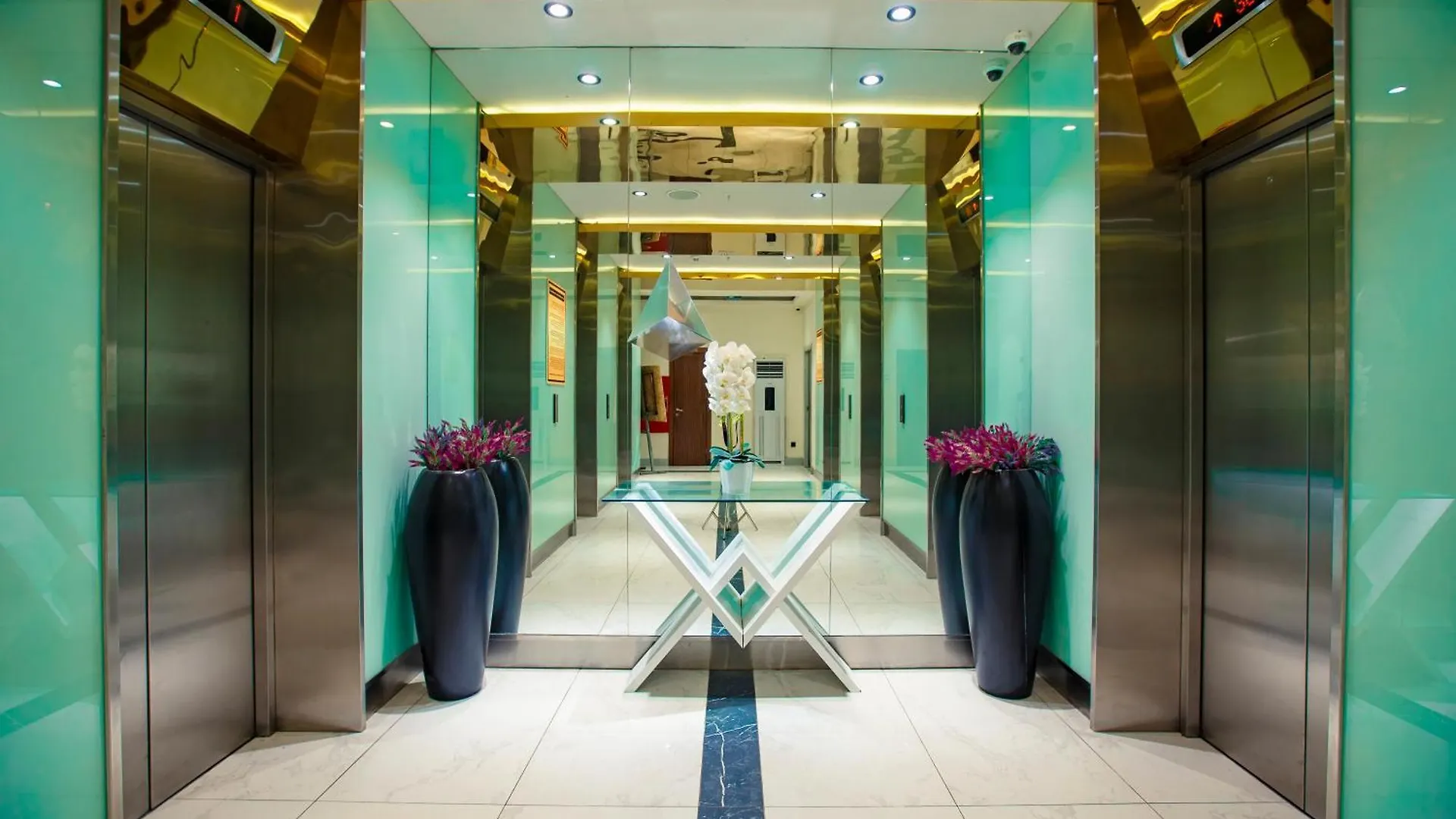 Orbi City Golden Pearl Hotel Batumi 0*,